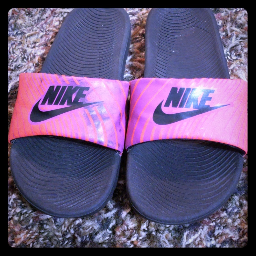 Kids 4y nike slides